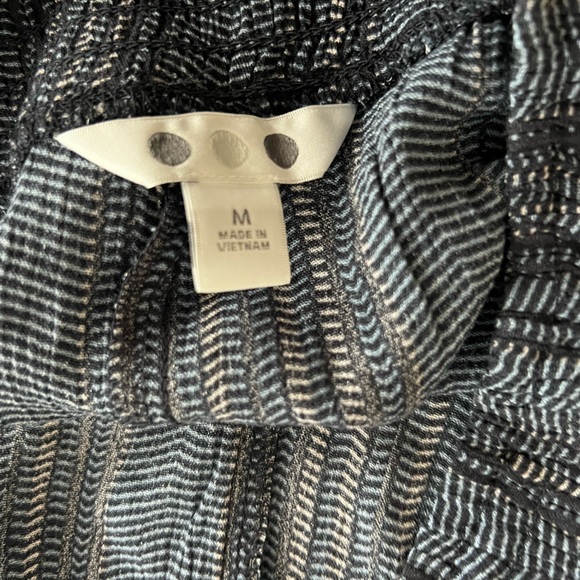 Linen shorts with pockets, size medium - Picture 3 of 3